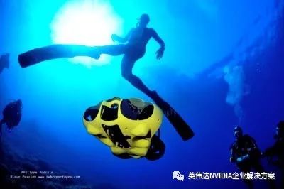 神秘的海底世界：水下无人机探索深海的秘密